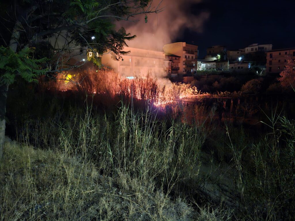 Incendio Reggio Calabria