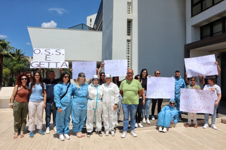 Protesta oss e infermieri