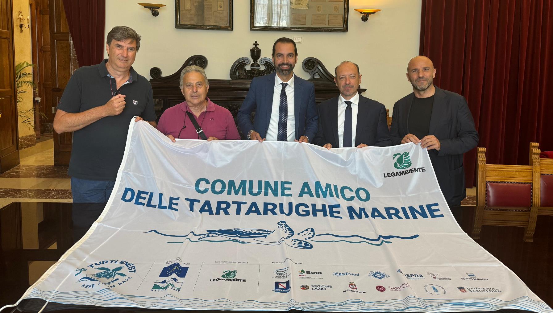 Messina, Consegnata La Bandiera "Comune Amico Delle Tartarughe"