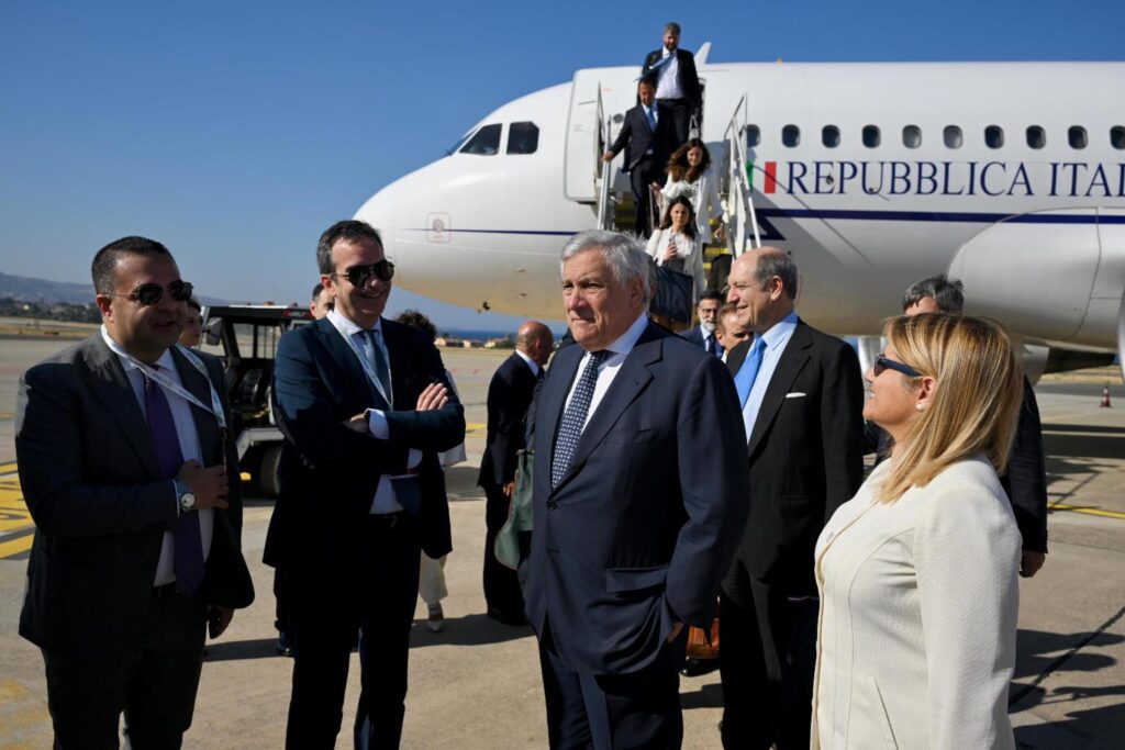 arrivo tajani aeroporto reggio calabria