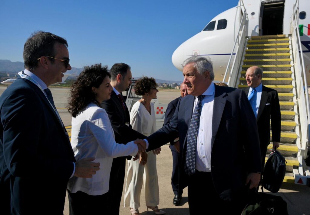 arrivo tajani aeroporto reggio calabria