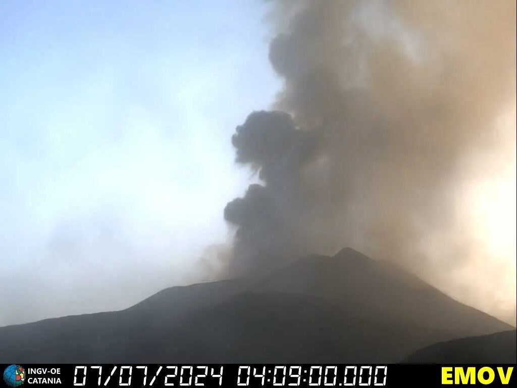 eruzione-etna-oggi-7-luglio-2024
