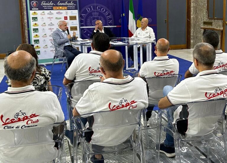 presentazione evento vespa cosenza 2