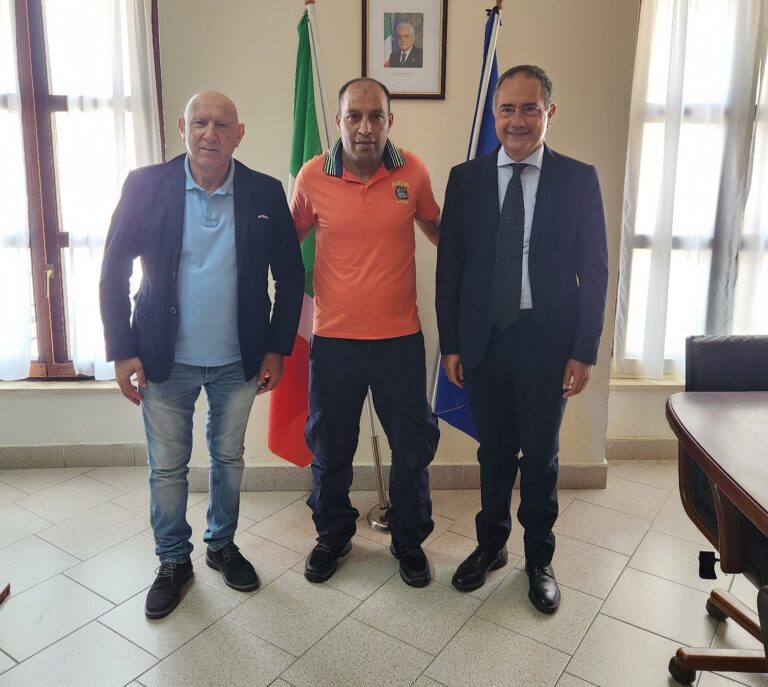 Console del Marocco Naccari accolto dal Sindaco di Cutro Tonino Ceraso