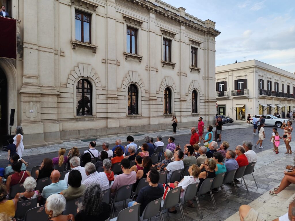 cilea dal balcone