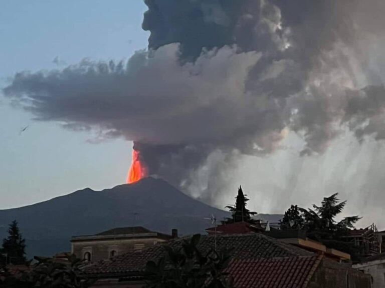 eruzione etna