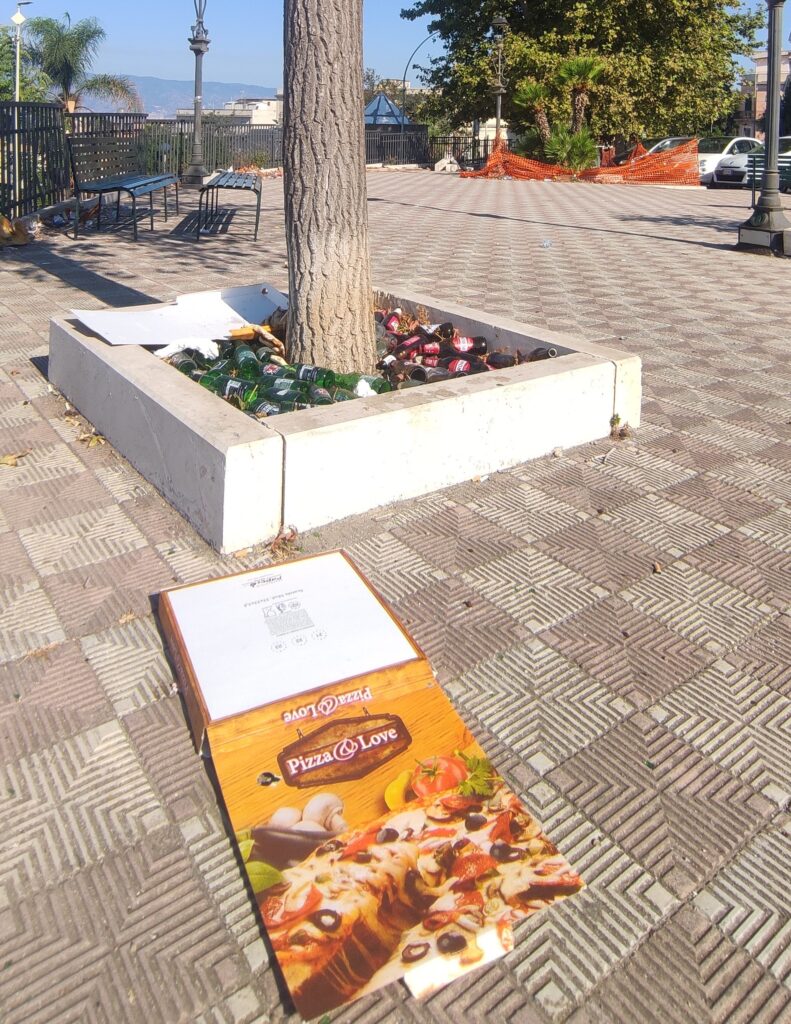 piazza rotonda reggio calabria in degrado