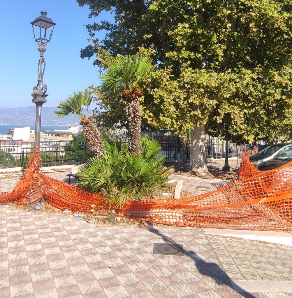 piazza rotonda reggio calabria in degrado