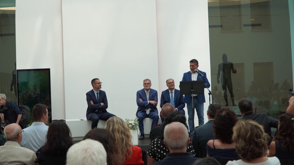 presentazione bronzi san casciano