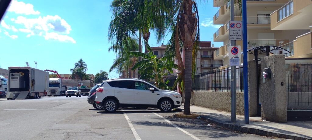 Divieti di sosta vie limitrofe piazzale botteghelle