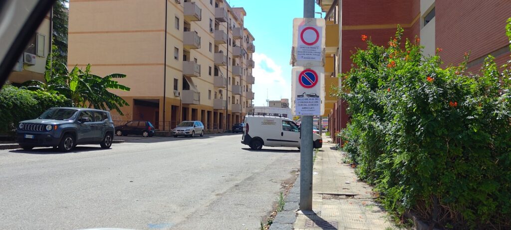 Divieti di sosta vie limitrofe piazzale botteghelle