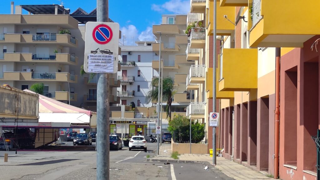 Divieti di sosta vie limitrofe piazzale botteghelle