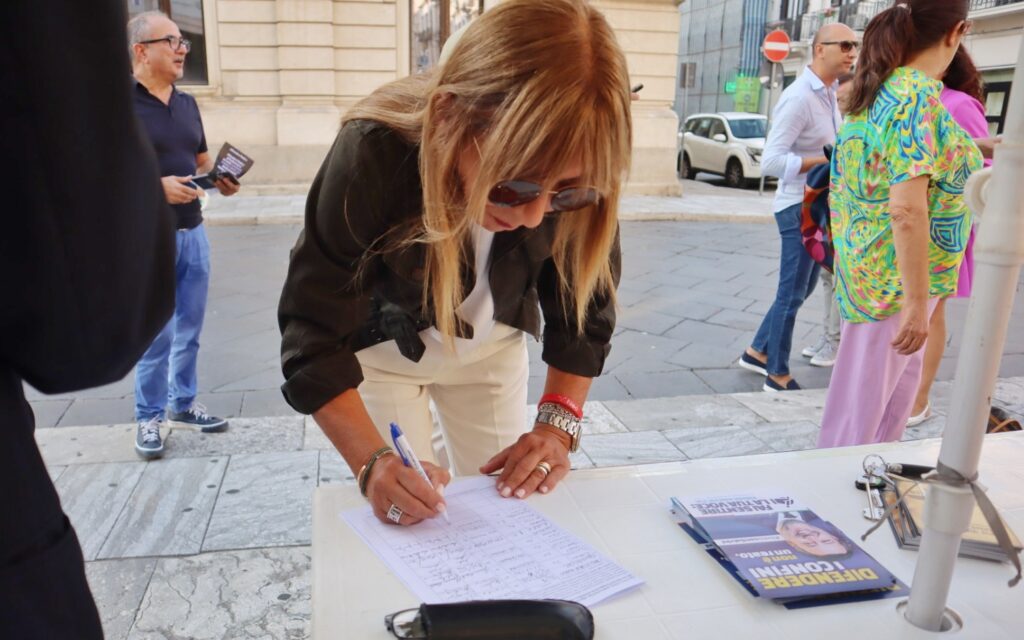 Gazebo Lega Reggio Calabria