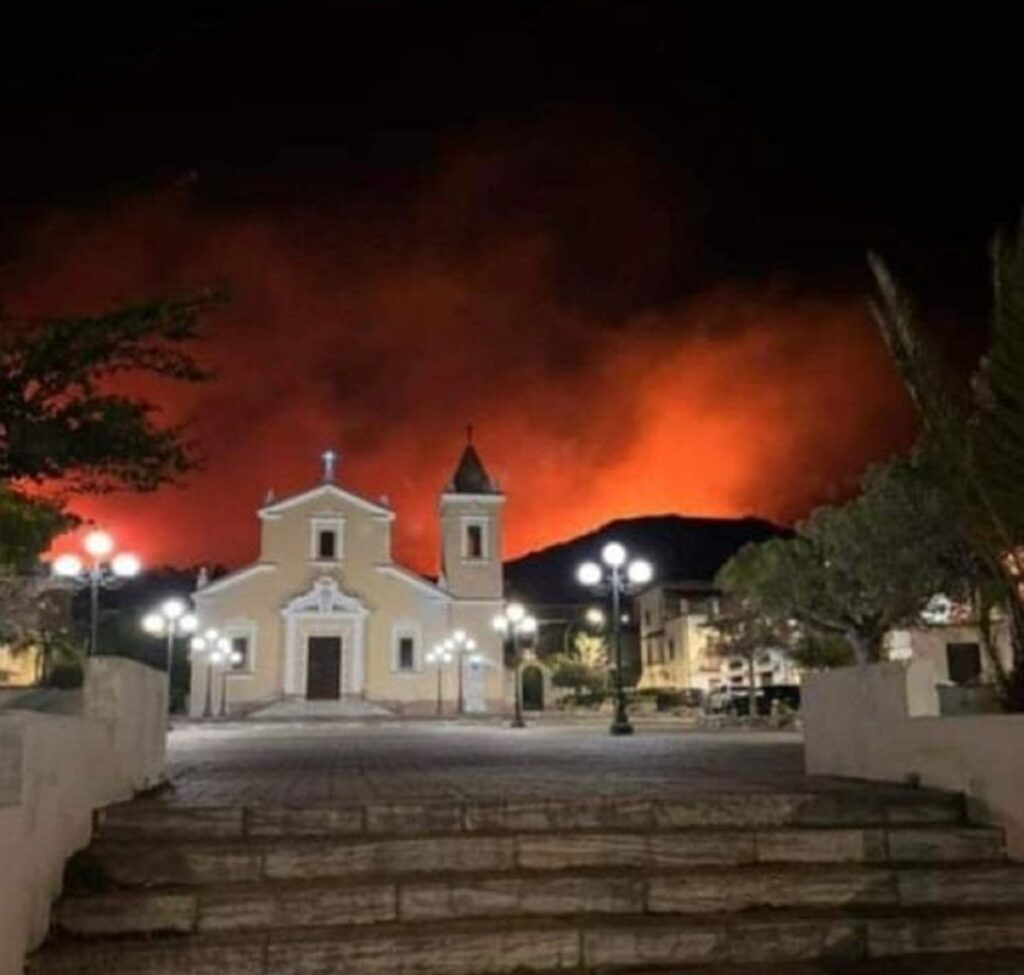 Incendio Palizzi