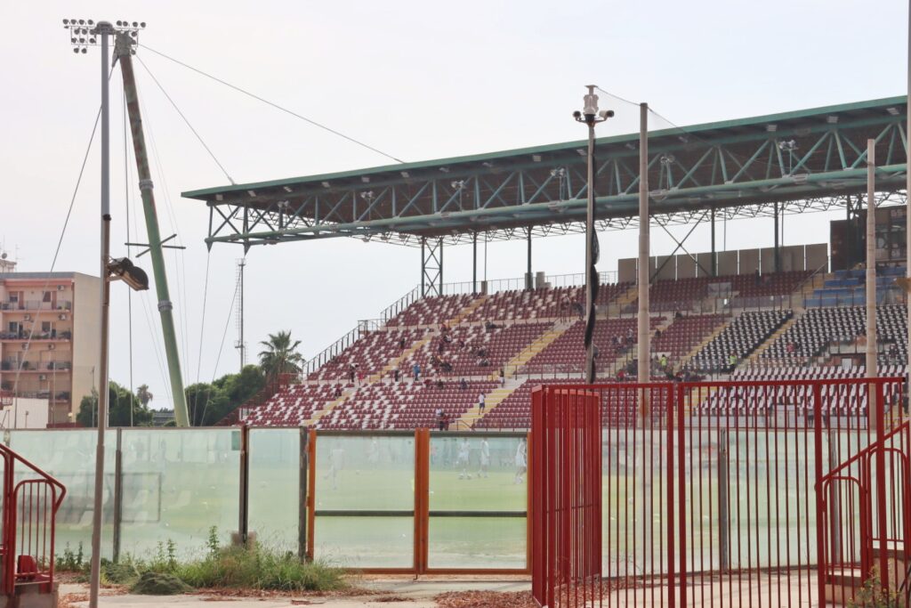 Lavori stadio Granillo