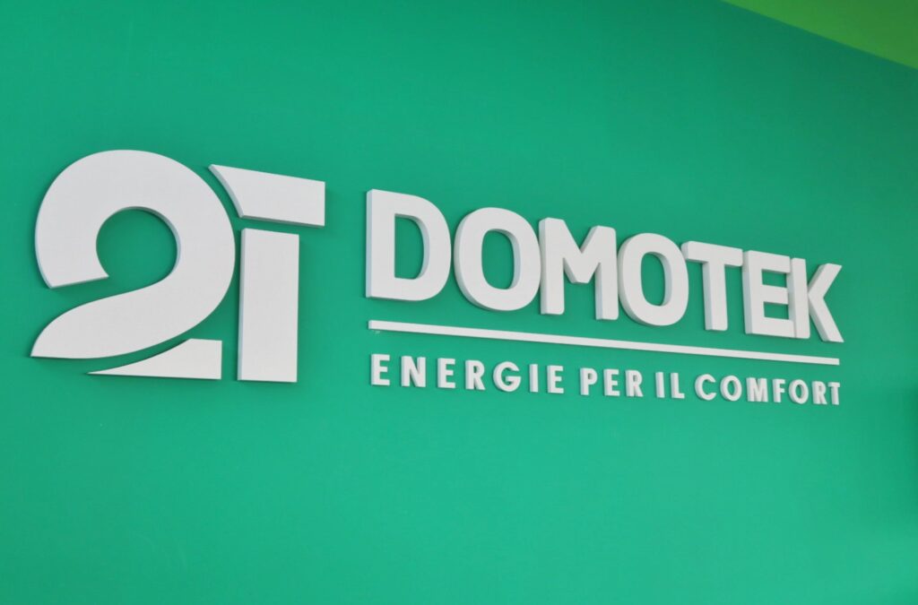 Logo Domotek S.r.l. Reggio Calabria