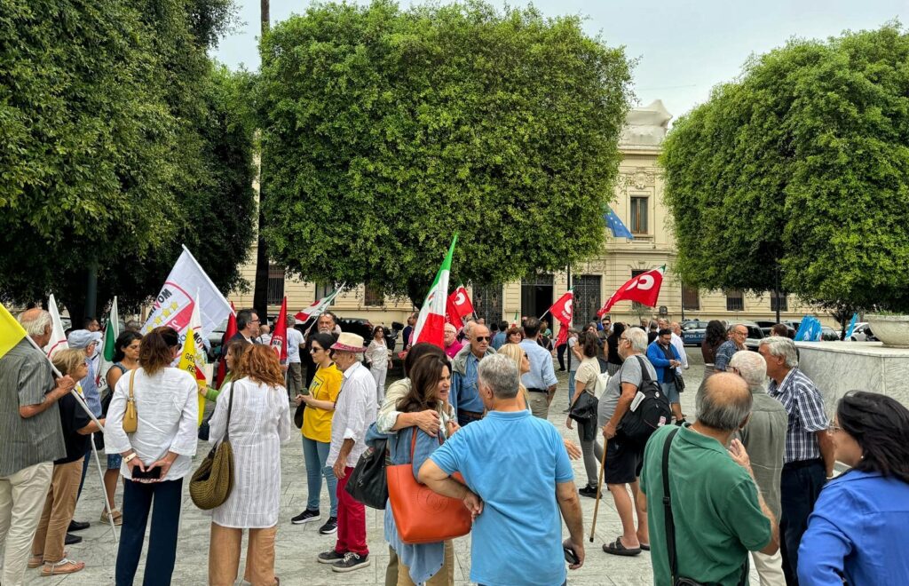 Manifestazione sindacati Reggio Calabria