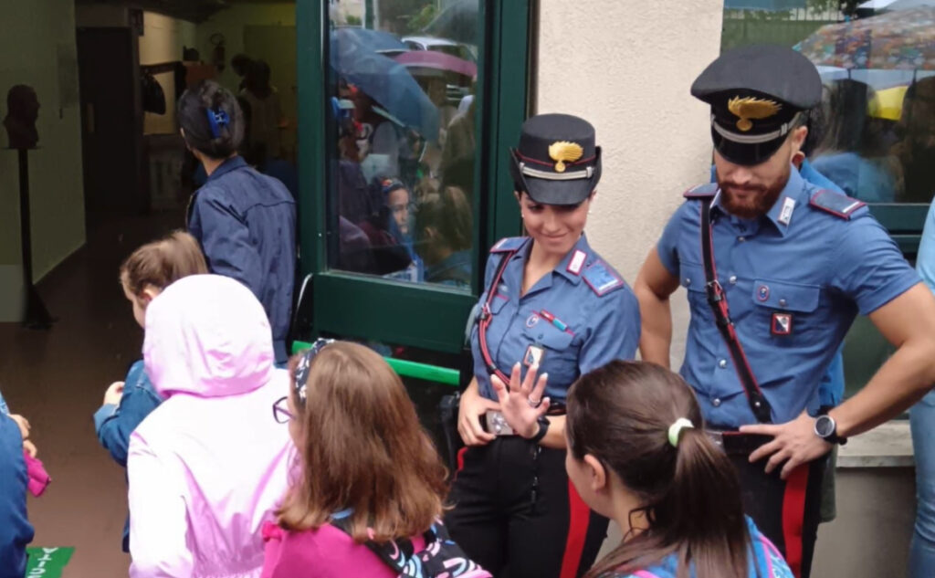 Primo giorno scuola calabria carabinieri