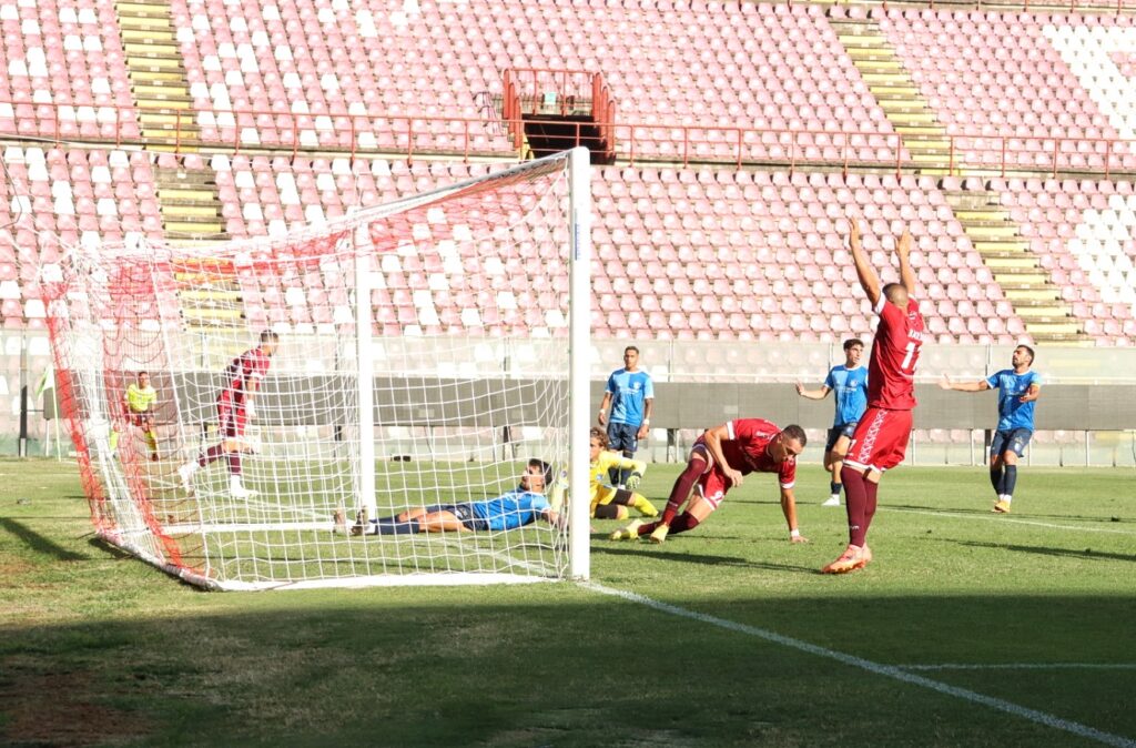 Reggina-Ragusa esultanza gol Rajkovic