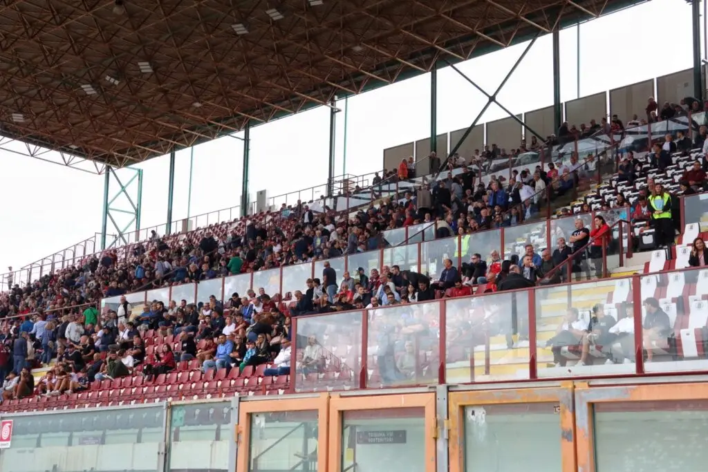 Reggina-Scafatese tifosi Tribuna