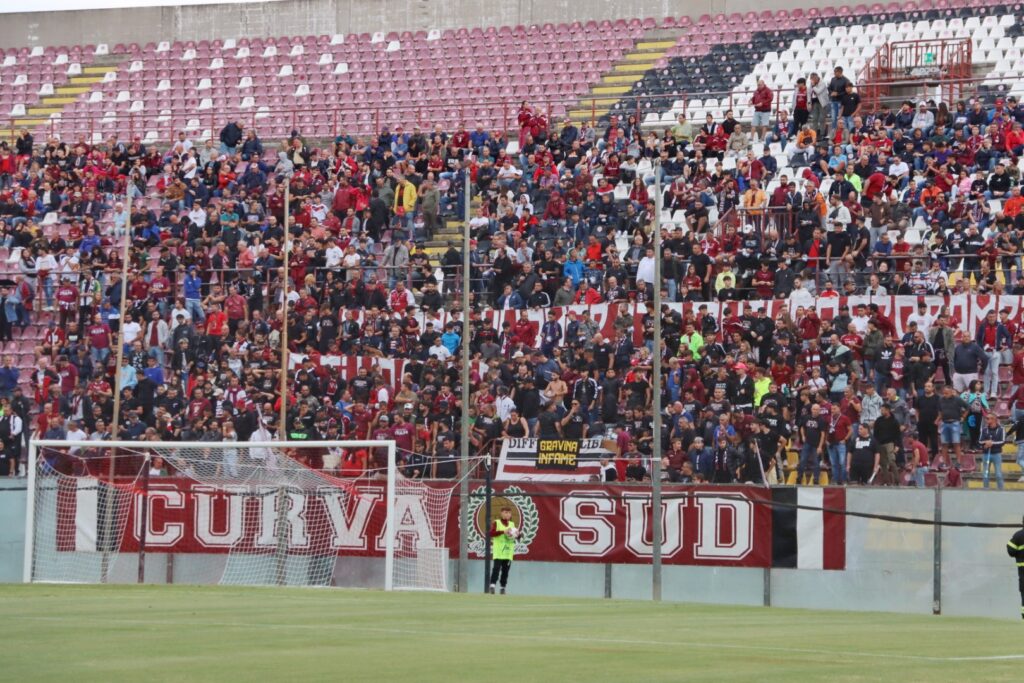 Reggina-Scafatese tifosi Curva Sud