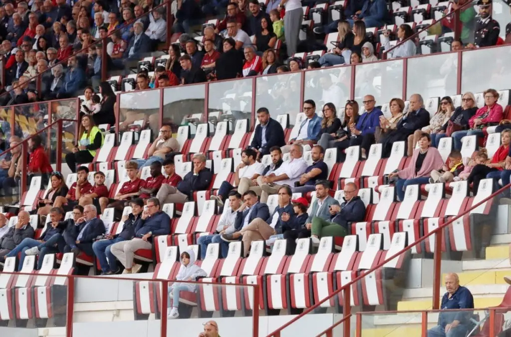 Reggina-Scafatese tifosi Tribuna Vip