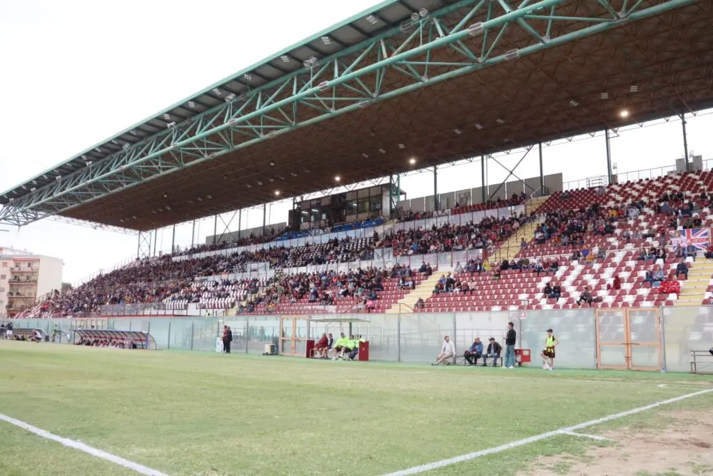 Reggina-Scafatese tifosi Tribuna