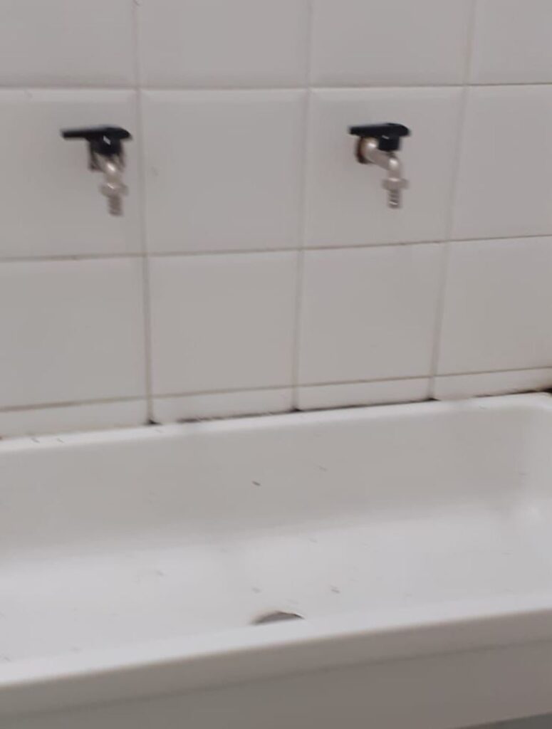 Ripristinati bagni ex scuola larizza