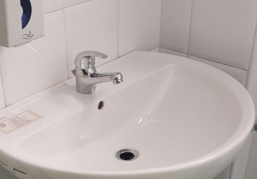 Ripristinati bagni ex scuola larizza