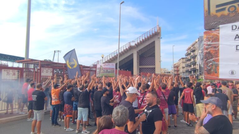 Ultrà Reggina fuori dal Granillo