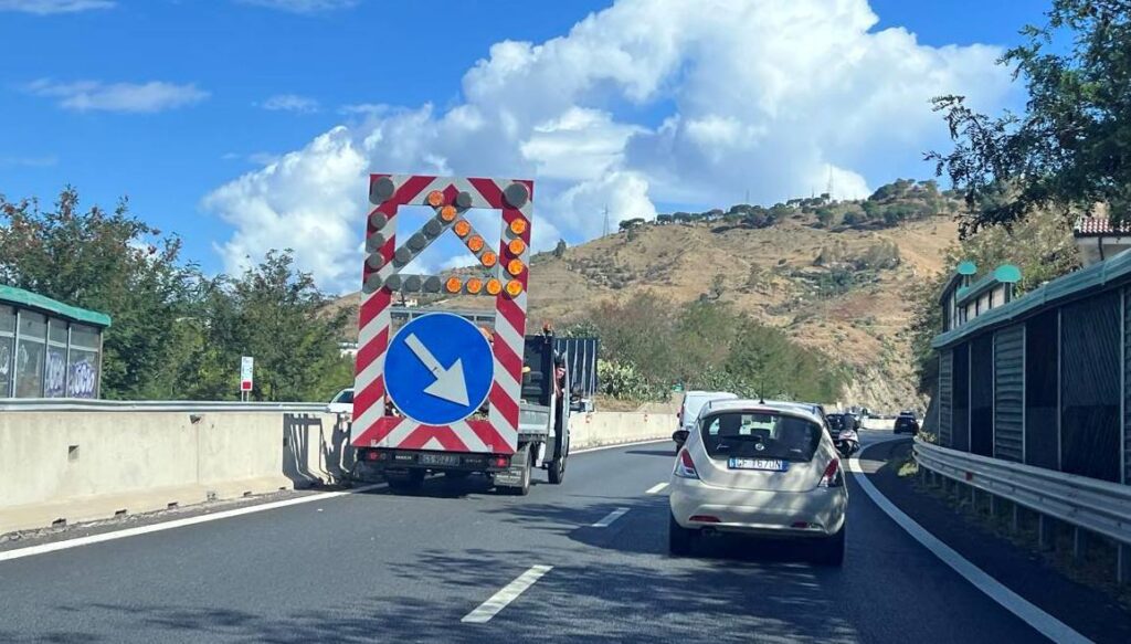 lavori in tangenziale traffico