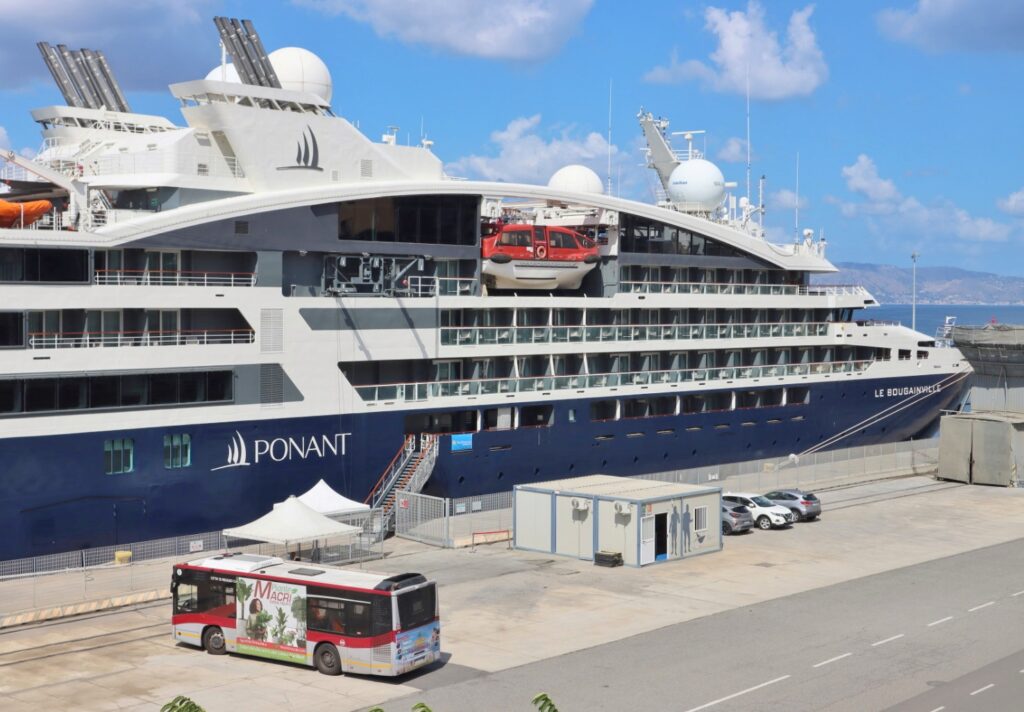 nave da crociera Le Bougainville