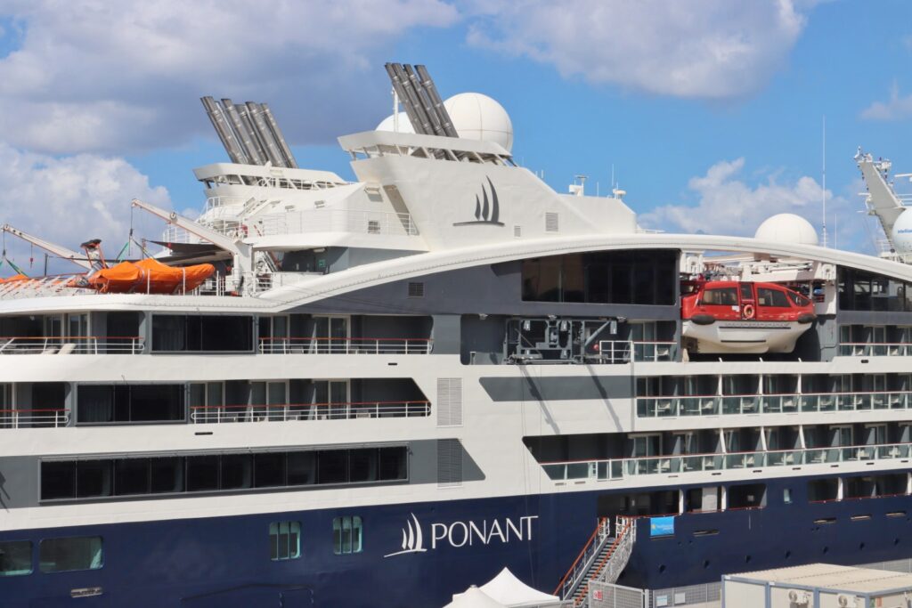 nave da crociera Le Bougainville