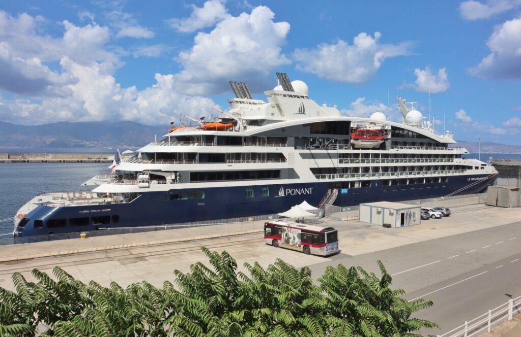 nave da crociera Le Bougainville