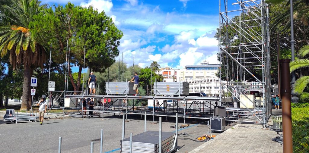 palco piazza indipendenza