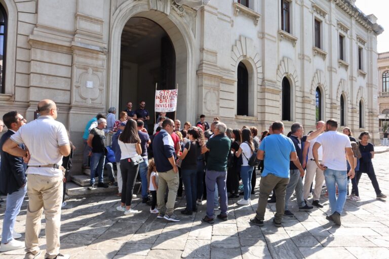 protesta residenti santa venere