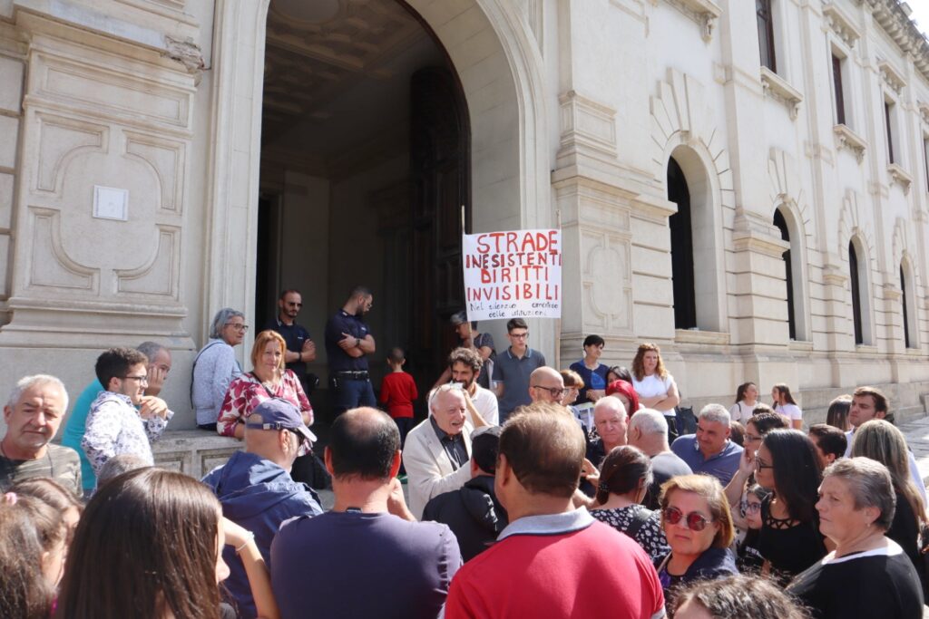 protesta residenti santa venere