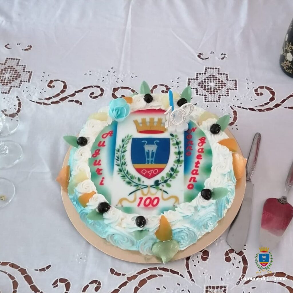 100 anni nonno gaetano a crotone