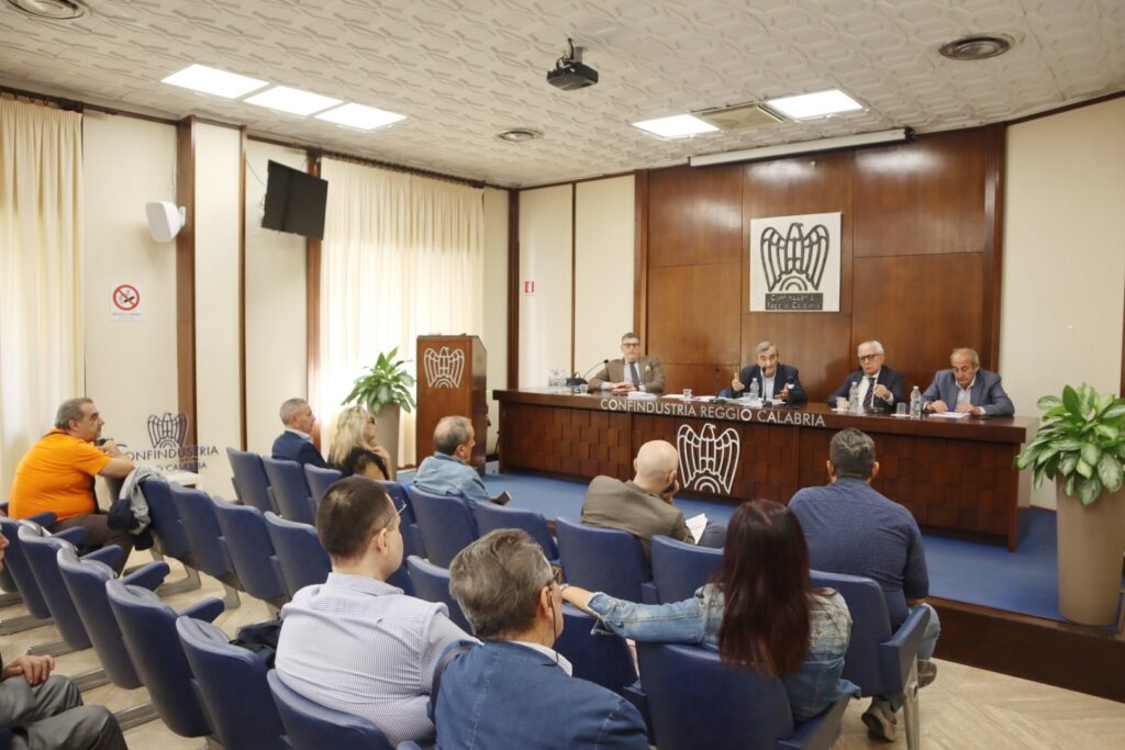 Conferenza stampa associazione Dante Alighieri