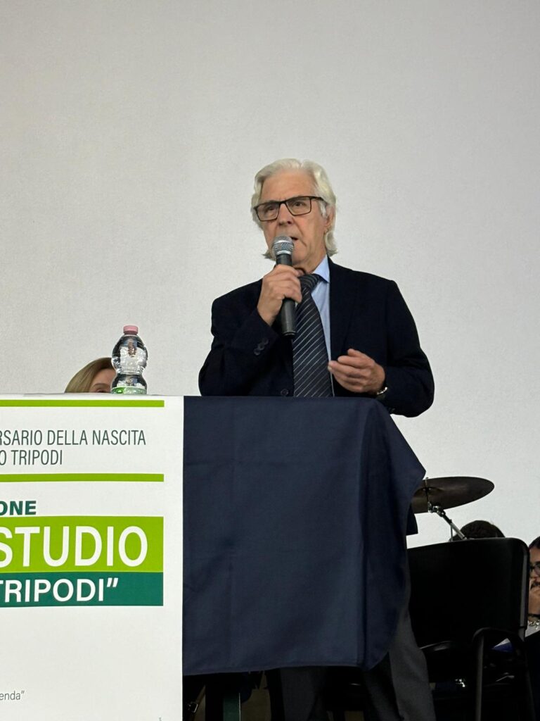 Consegna Borse di studio Girolamo Tripodi