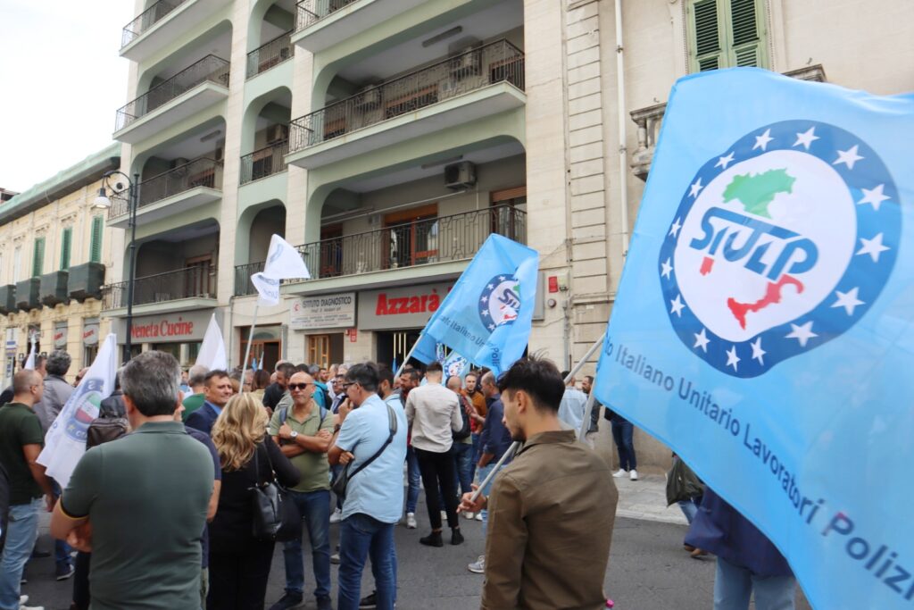 Manifestazione sindacati polizia