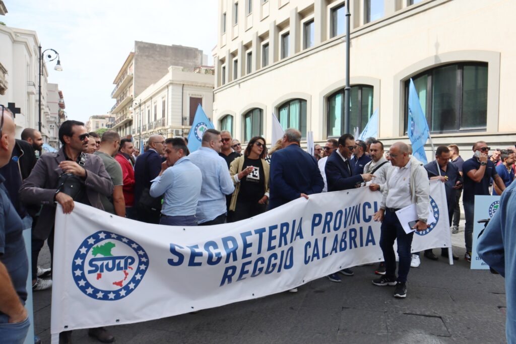 Manifestazione sindacati polizia