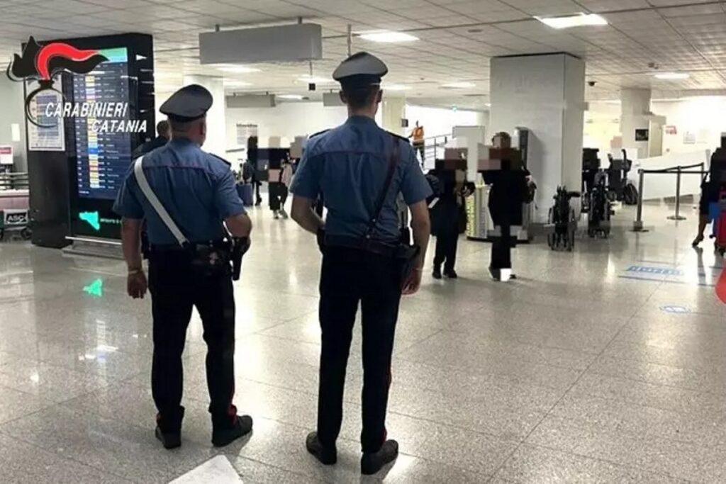 aeroporto-catania-carabinieri