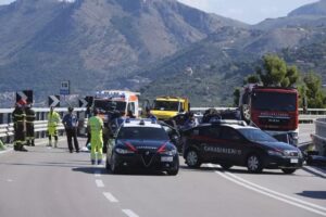 ambulanza-carabinieri-vigili-del-fuoco