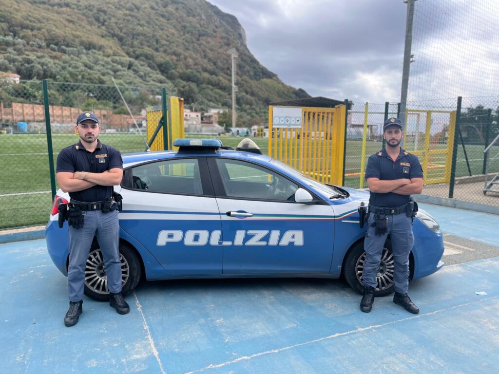 polizia campo calcio reggio calabria