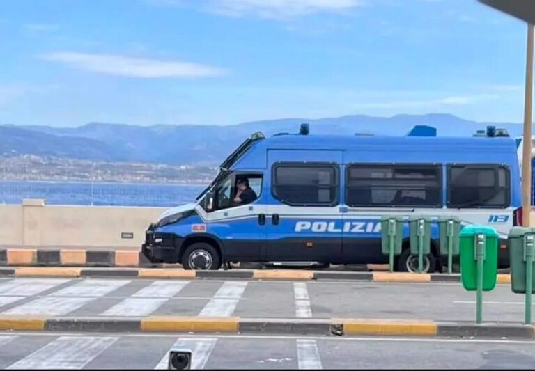 polizia traghetti