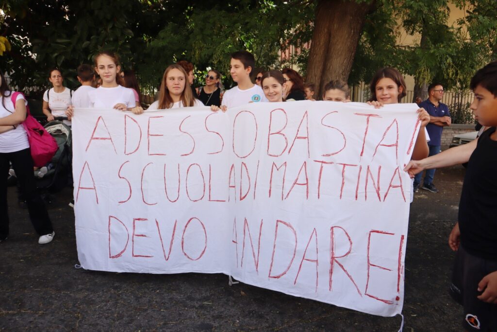 protesta scuola reggio calabria