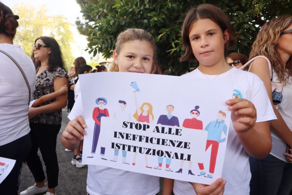 protesta scuola reggio calabria