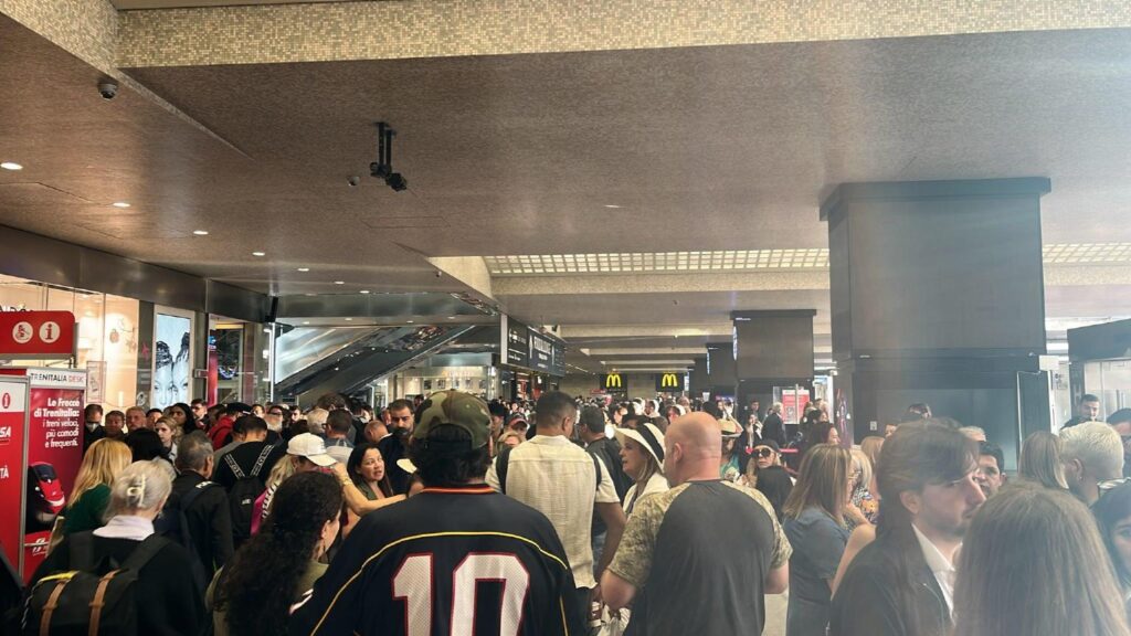 treni roma termini caos