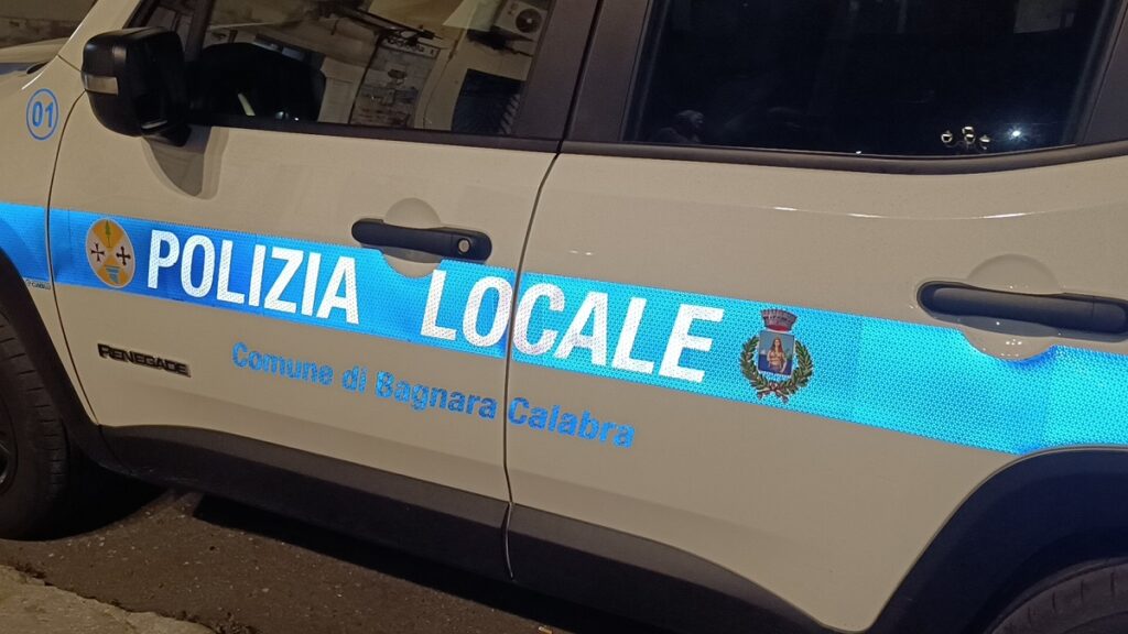 Auto Polizia Locale Bagnara